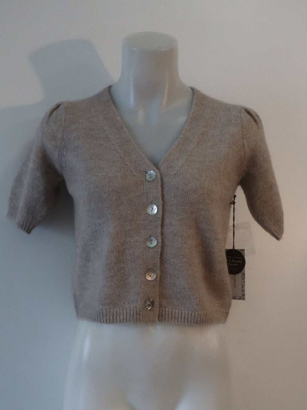 NWT Womens Laura Ashley Taupe (Item-8) V-Neck Short Puff Slv Cardigan Sweater XS
